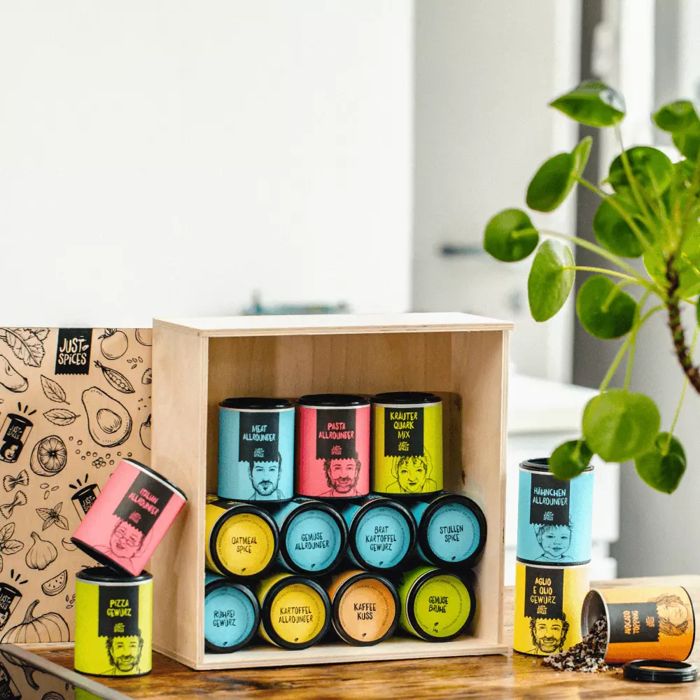 Just Spices - Große Holzbox: 16 Gewürze